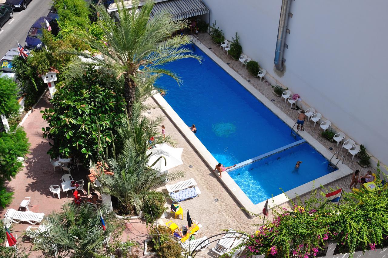 Hotel Cuco Бенидорм Екстериор снимка